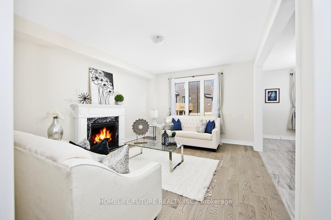 Photo 9 of 100 Grady Drive, Clarington, Newcastle — HOMEH