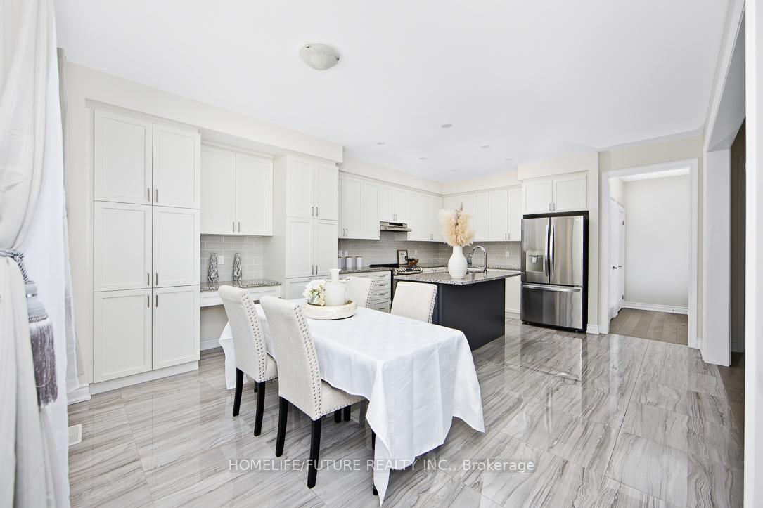 Photo 14 of 100 Grady Drive, Clarington, Newcastle — HOMEH