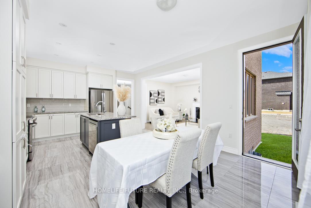 Photo 15 of 100 Grady Drive, Clarington, Newcastle — HOMEH
