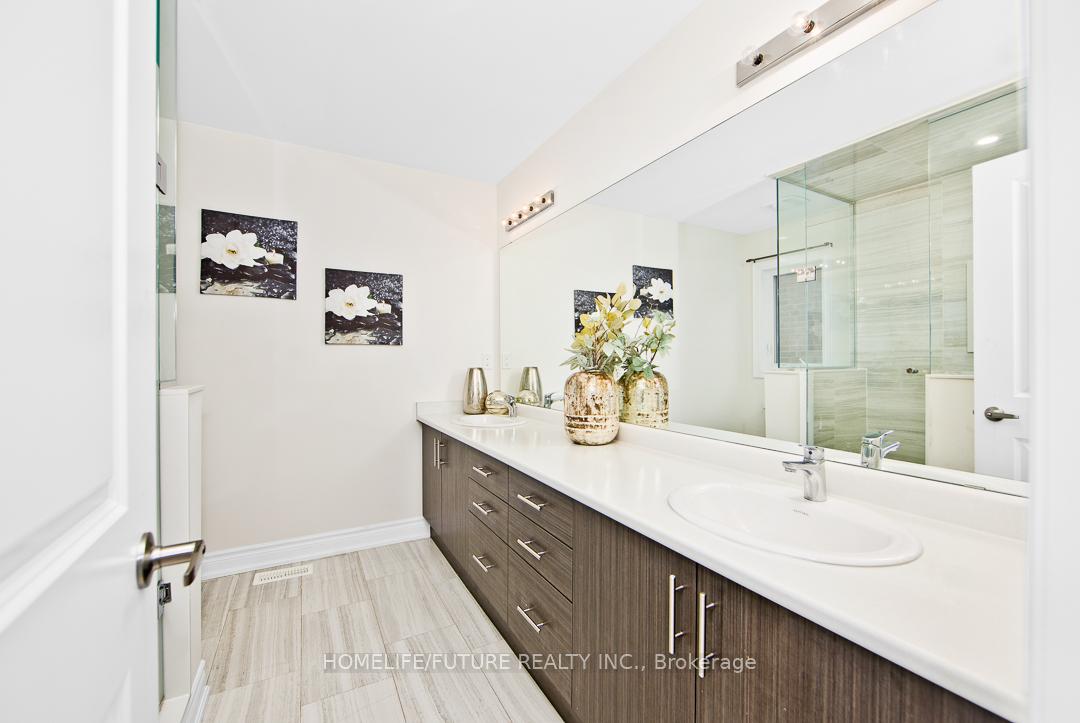 Photo 23 of 100 Grady Drive, Clarington, Newcastle — HOMEH
