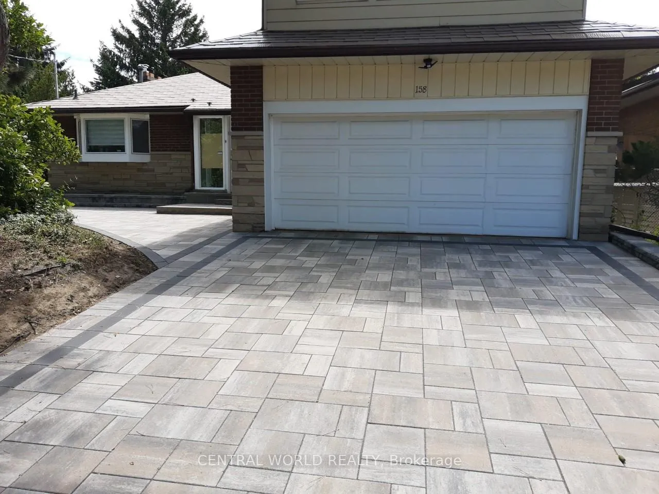Photo 3 of Unit Basement, 158 Greyabbey Trail, Scarborough, Guildwood — HOMEH
