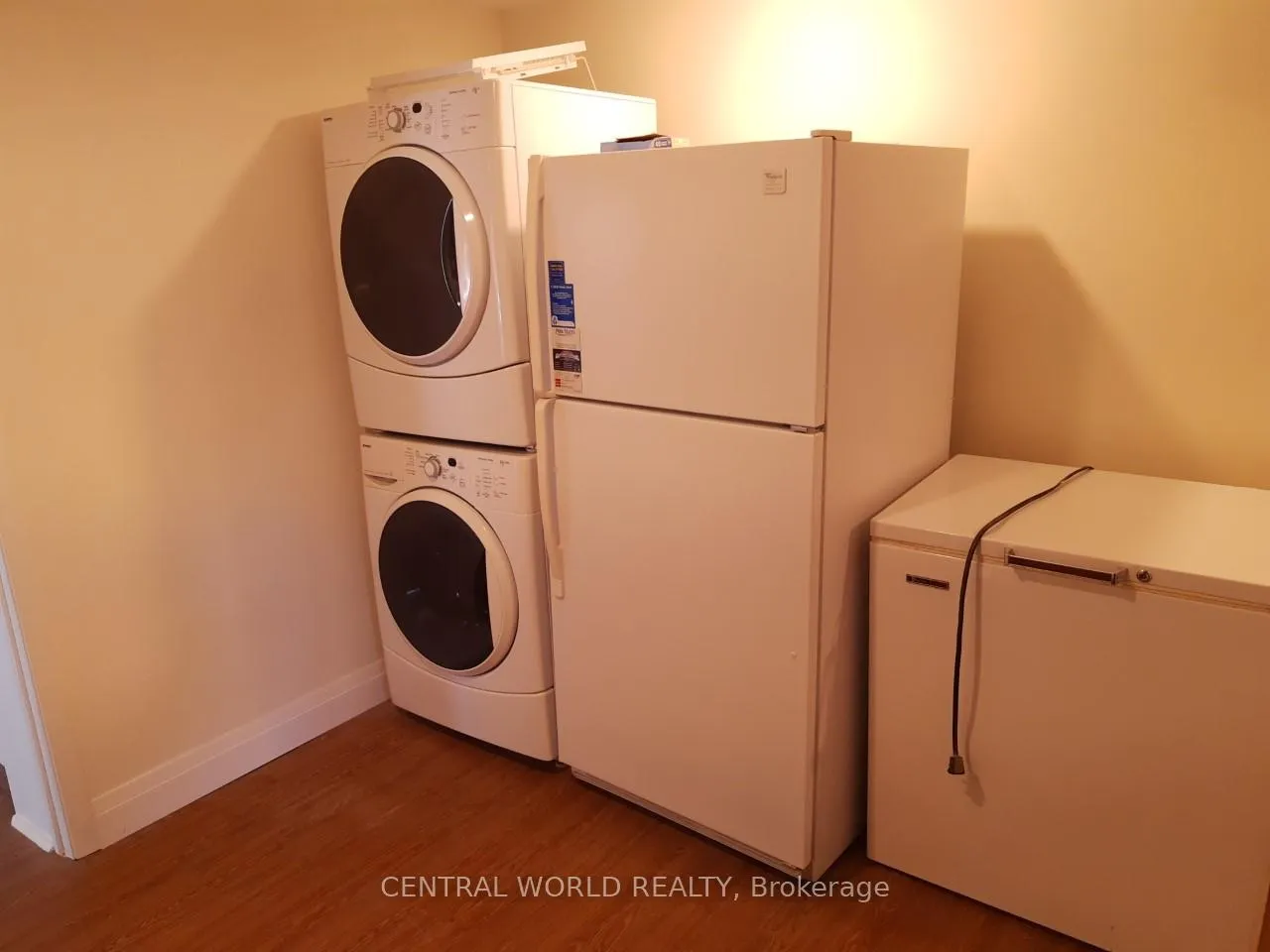 Photo 4 of Unit Basement, 158 Greyabbey Trail, Scarborough, Guildwood — HOMEH
