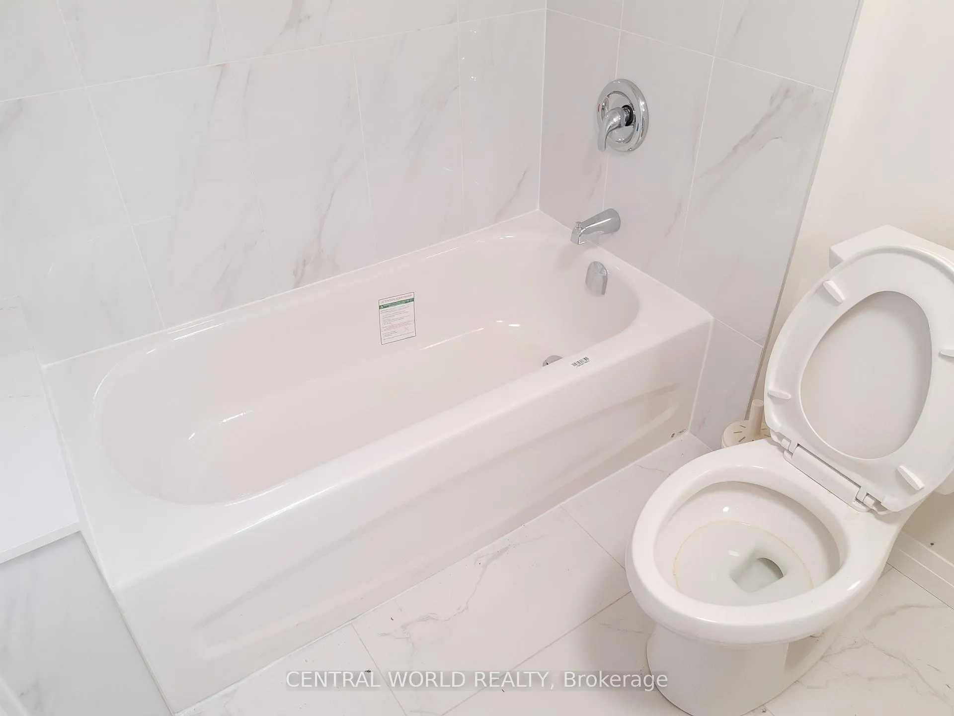 Photo 6 of Unit Basement, 158 Greyabbey Trail, Scarborough, Guildwood — HOMEH