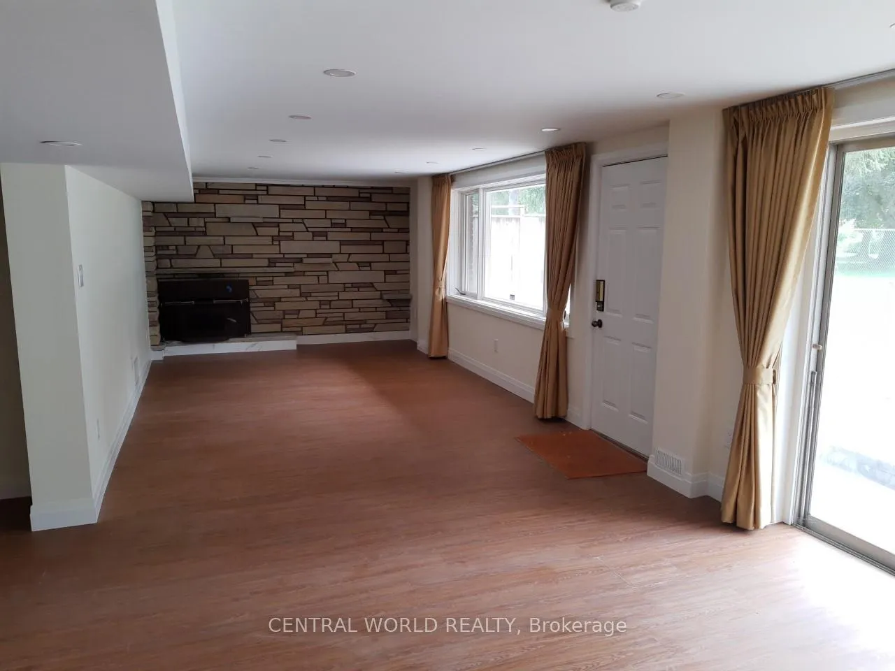 Photo 12 of Unit Basement, 158 Greyabbey Trail, Scarborough, Guildwood — HOMEH