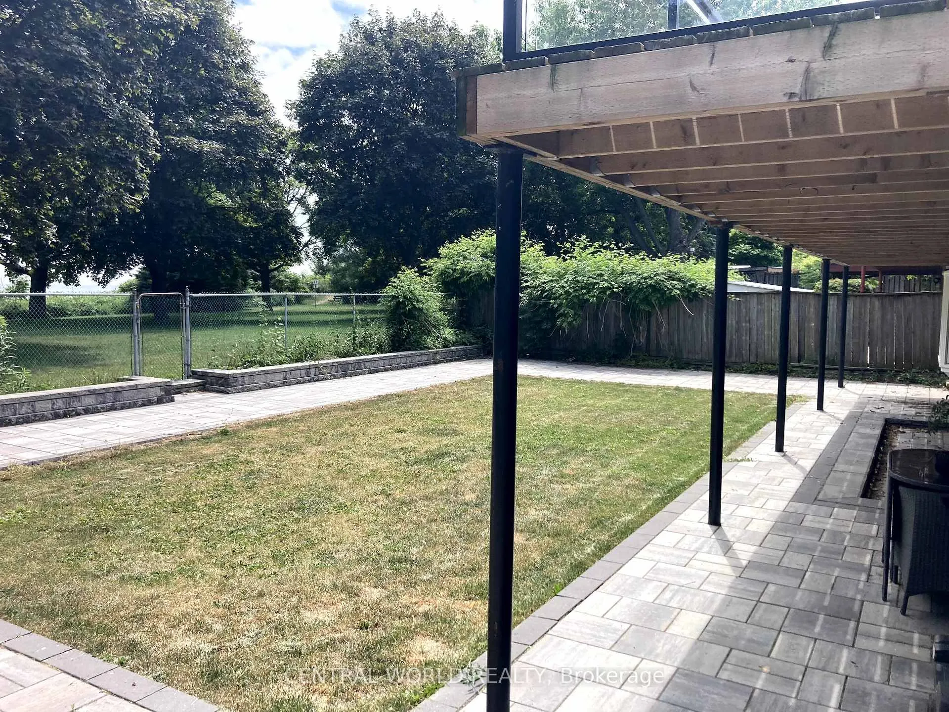 Photo 16 of Unit Basement, 158 Greyabbey Trail, Scarborough, Guildwood — HOMEH