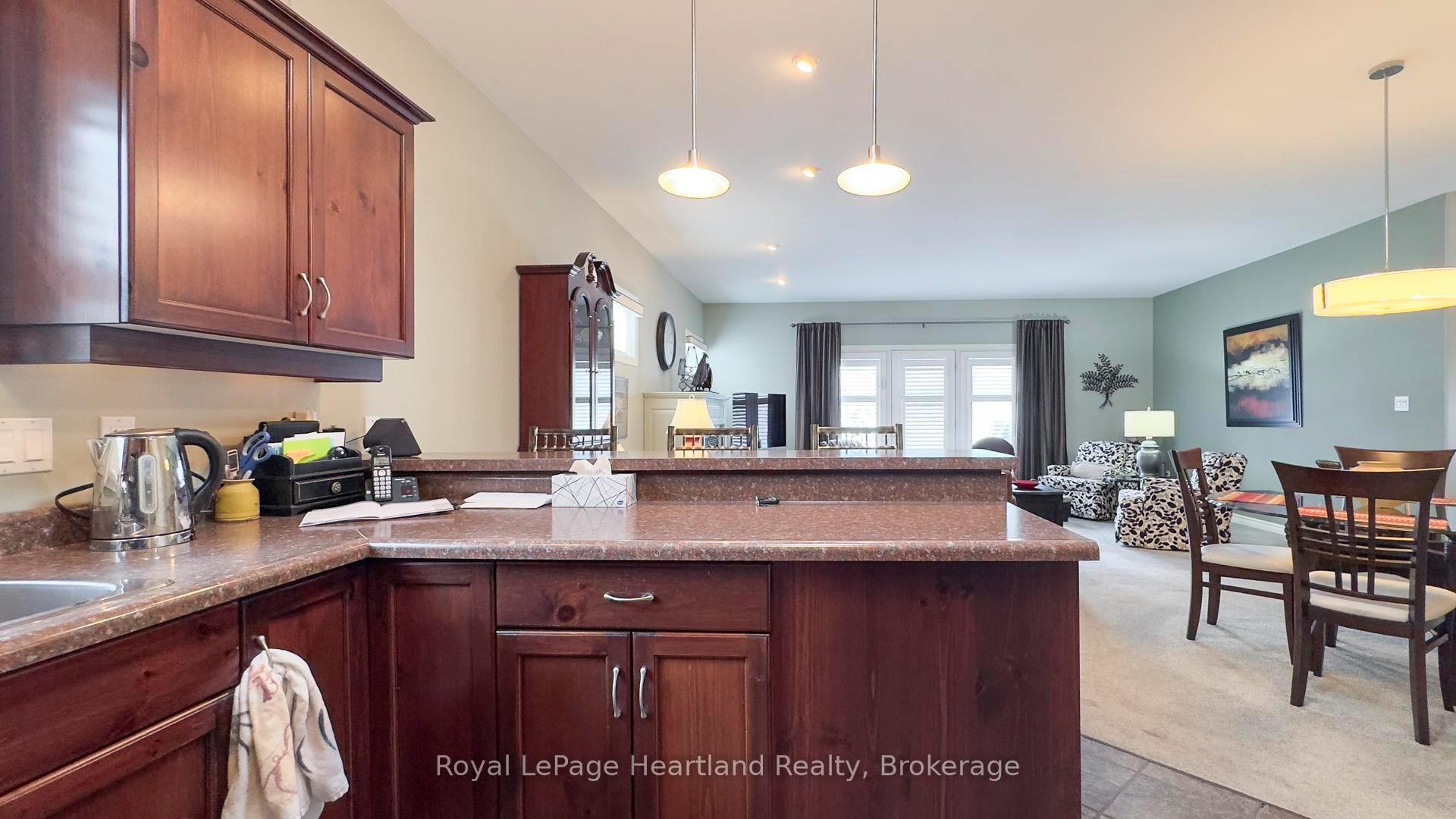 Photo 19 of 225 Bennett Street E, Goderich, Goderich (Town) — HOMEH