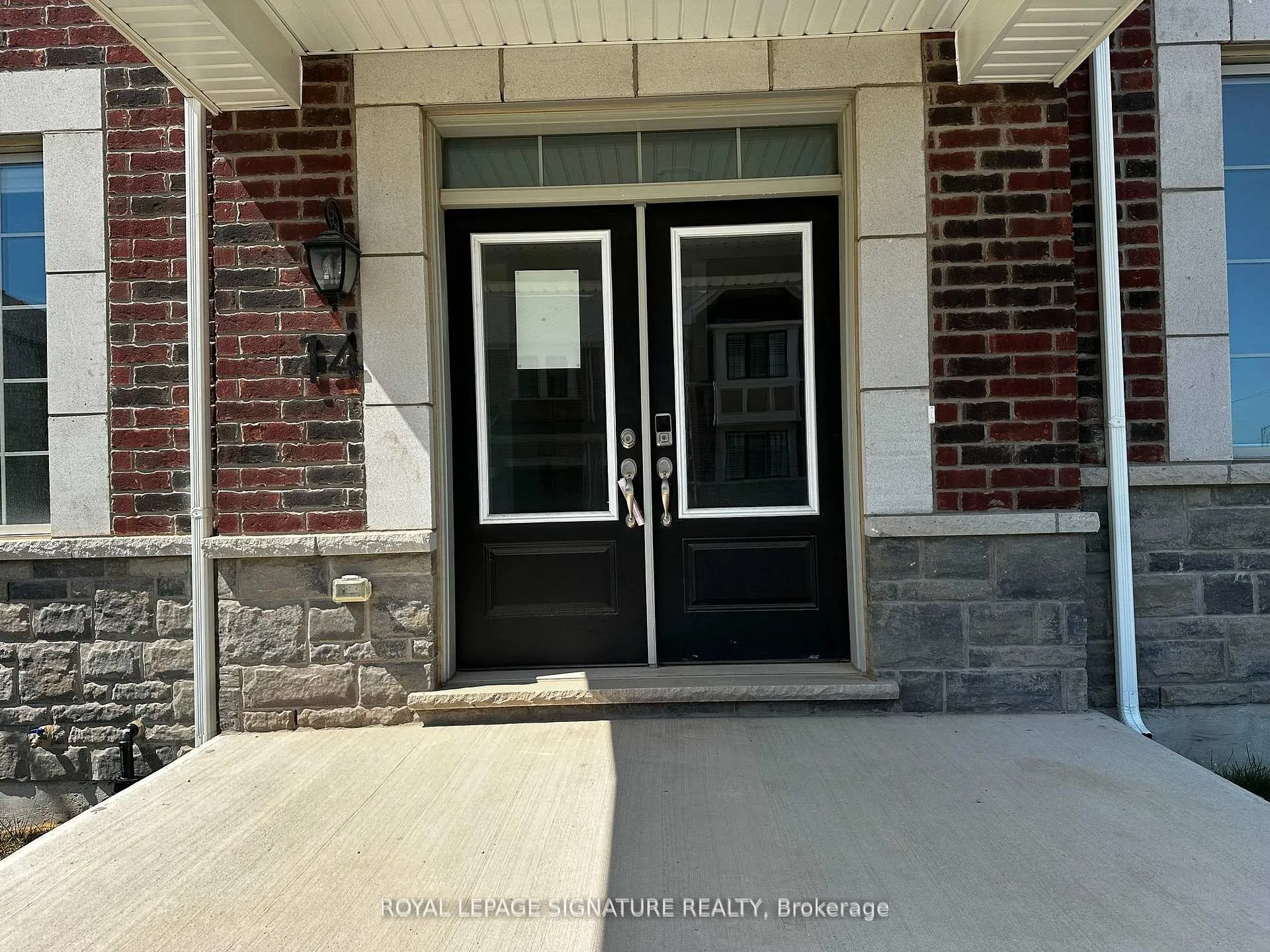 Photo 4 of Unit 14, 1259 Lily Crescent, Milton, Walker — HOMEH
