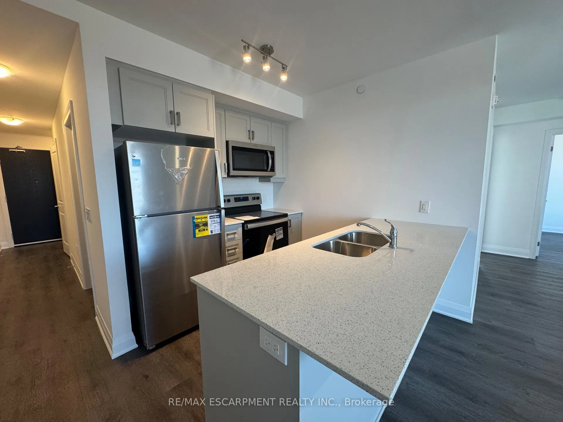 Photo 4 of Unit 319, 1936 Rymal Road E, Hamilton, Rymal — HOMEH