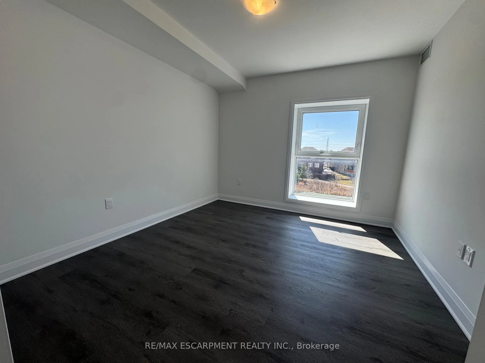 Photo 7 of Unit 319, 1936 Rymal Road E, Hamilton, Rymal — HOMEH