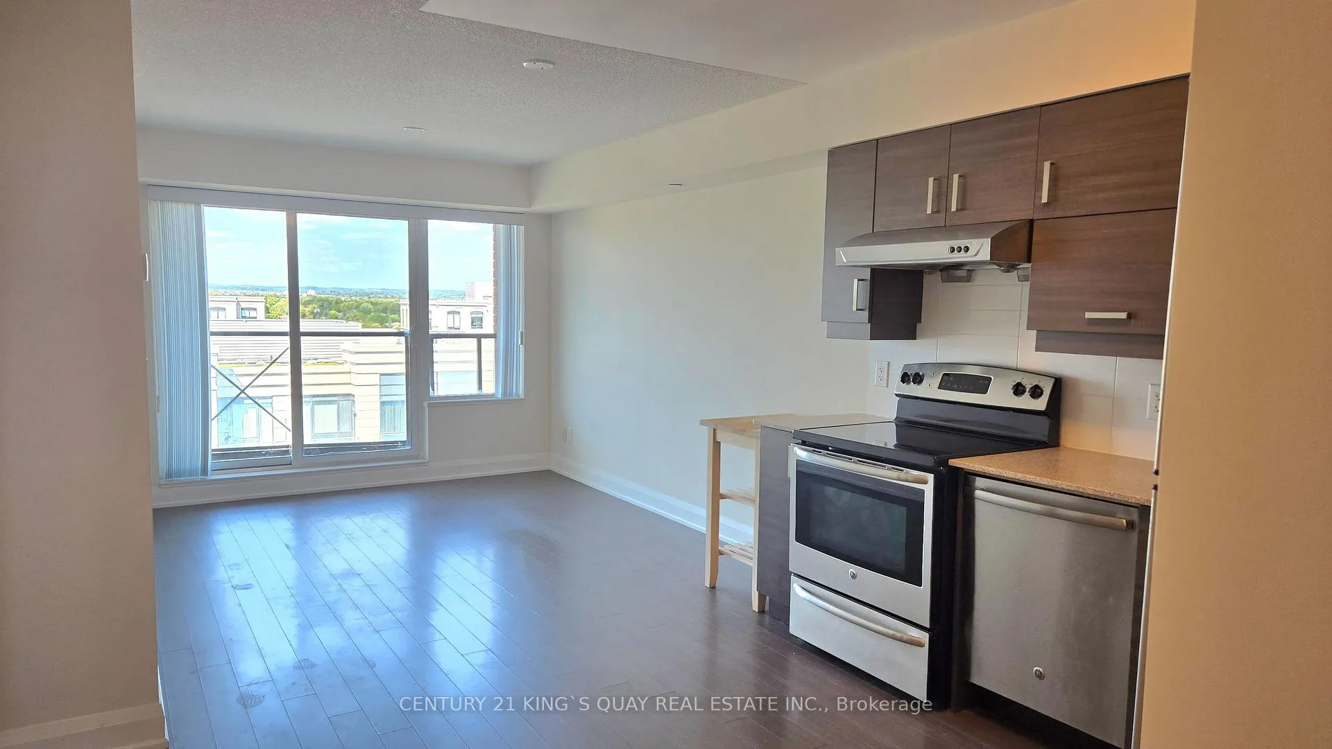 Photo 3 of Unit 1208, 1 Uptown Drive, Markham, Unionville — HOMEH