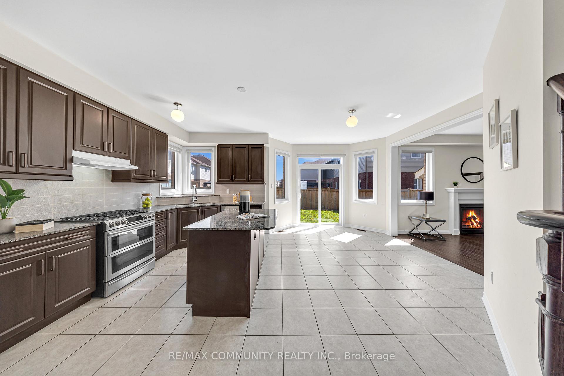 Photo 9 of 242 Kenneth Cole Drive, Clarington, Bowmanville — HOMEH