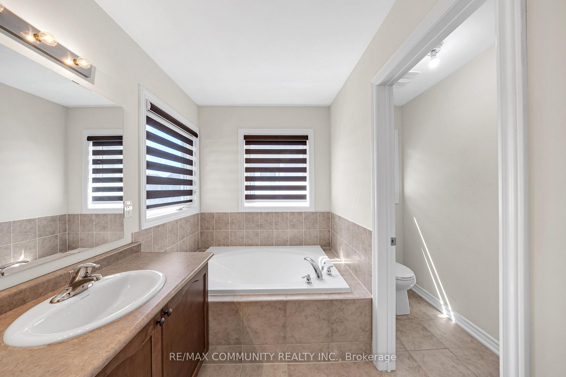 Photo 24 of 242 Kenneth Cole Drive, Clarington, Bowmanville — HOMEH