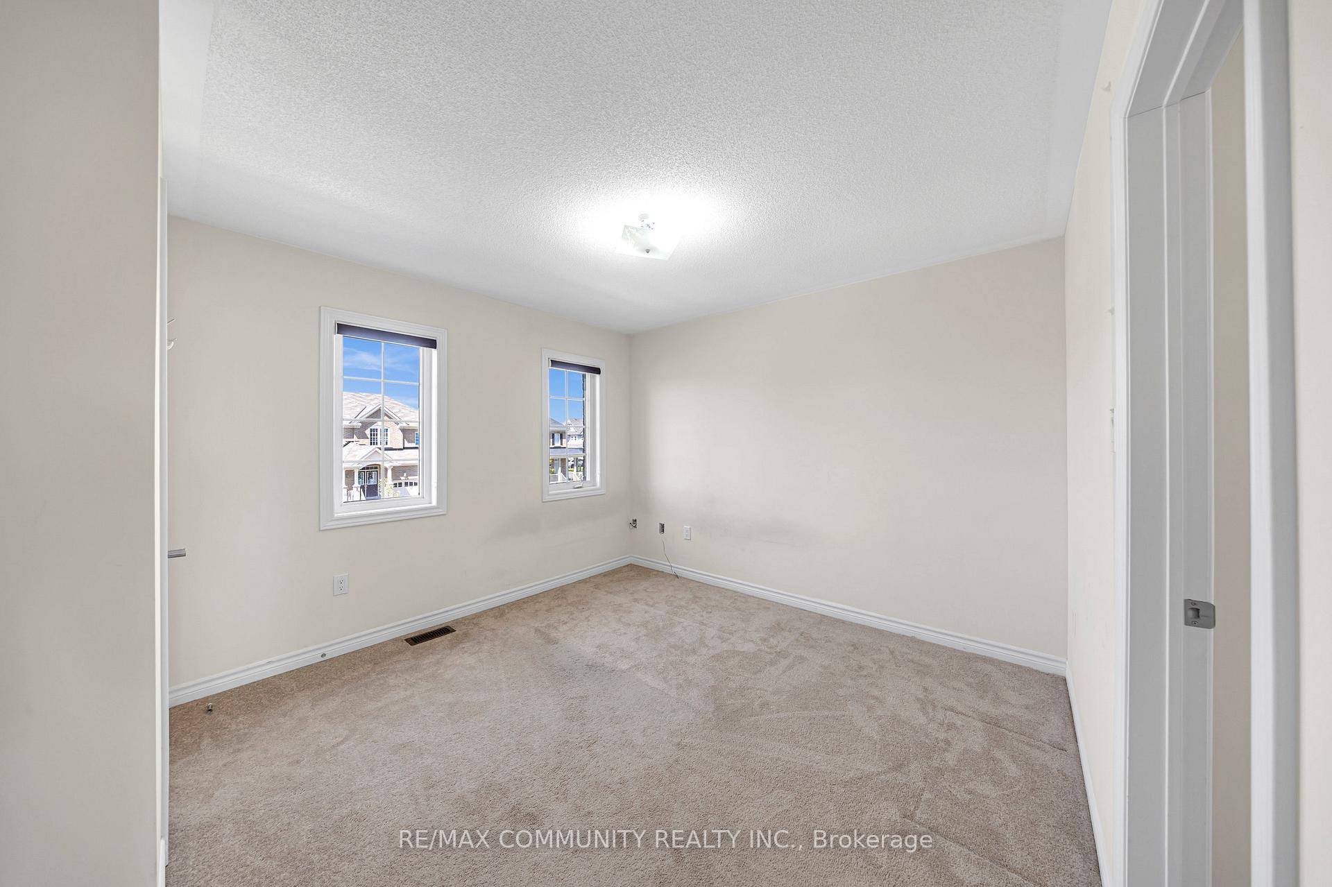Photo 26 of 242 Kenneth Cole Drive, Clarington, Bowmanville — HOMEH