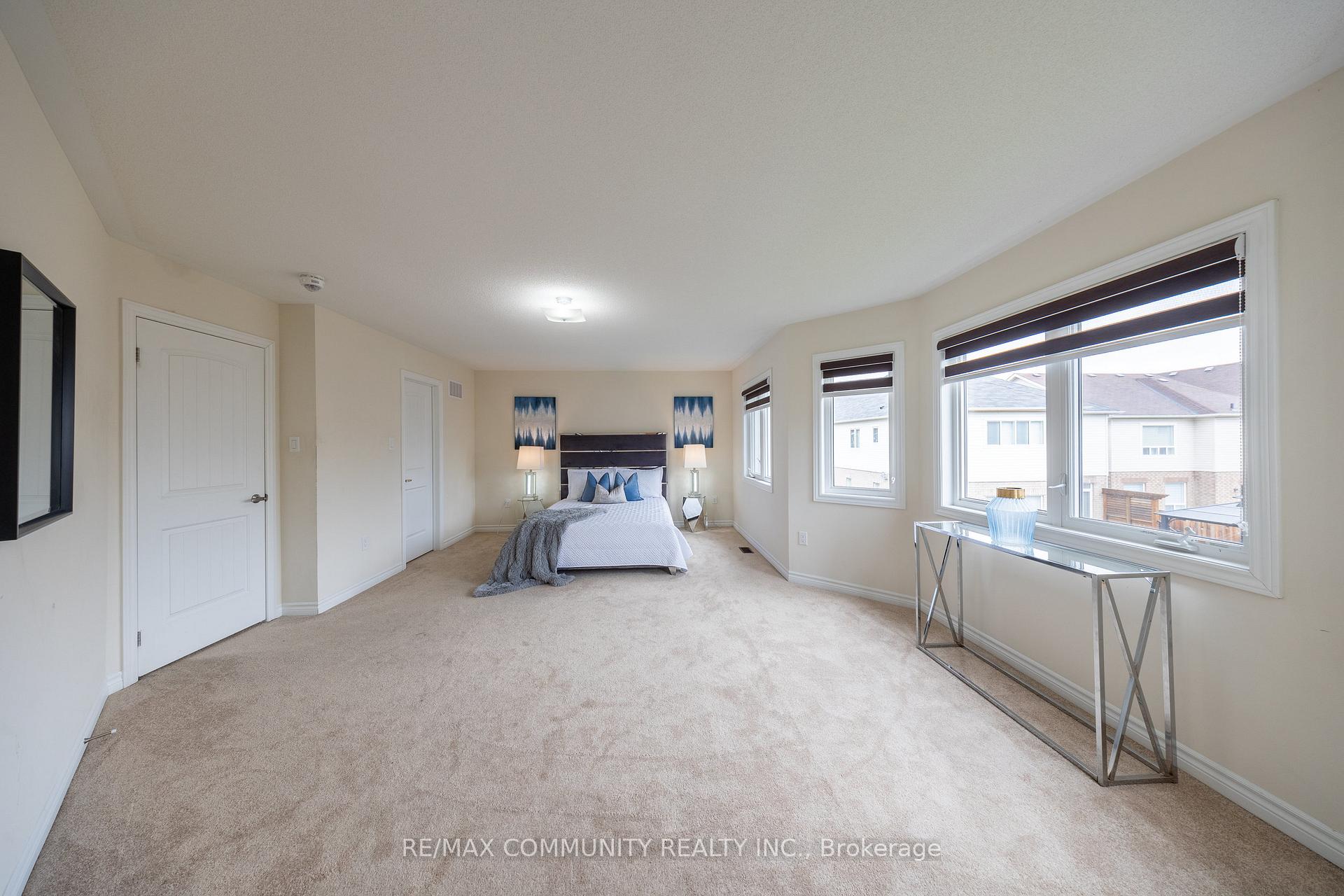 Photo 44 of 242 Kenneth Cole Drive, Clarington, Bowmanville — HOMEH