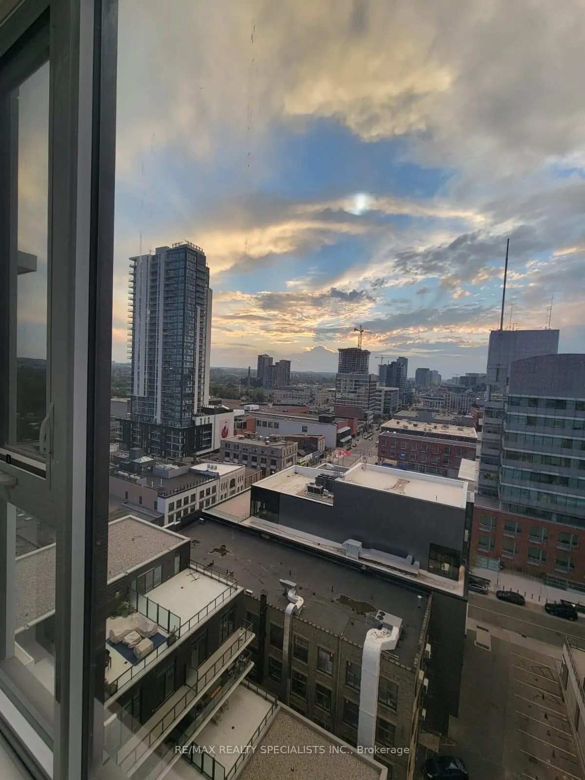 Photo 5 of Unit 1908, 55 Duke Street W, Kitchener — HOMEH
