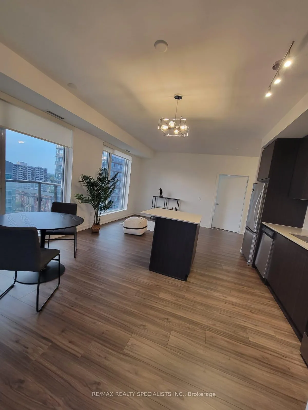 Photo 14 of Unit 1908, 55 Duke Street W, Kitchener — HOMEH