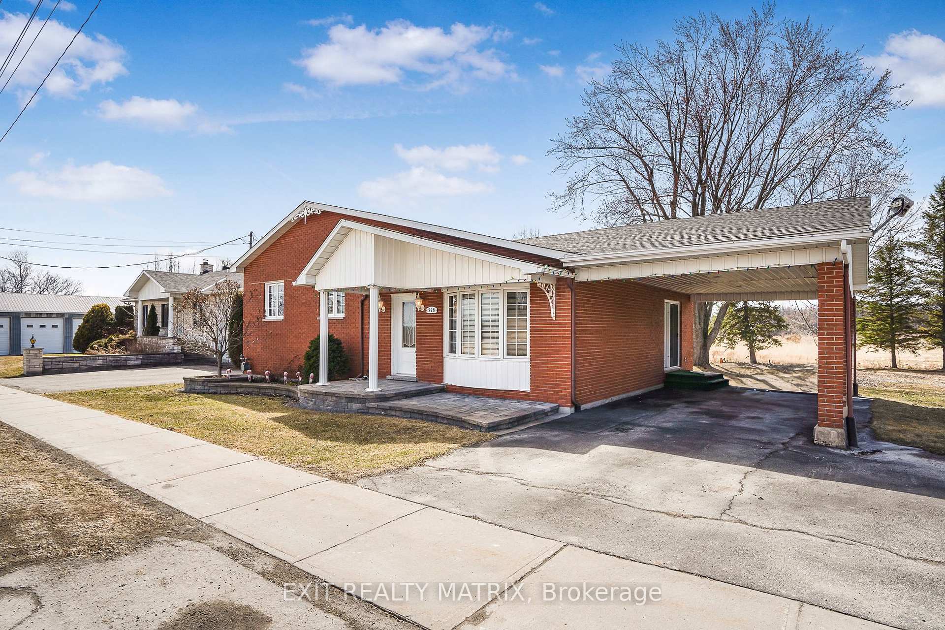 Photo 1 of 228 Main Street E, Champlain, Vankleek Hill — HOMEH
