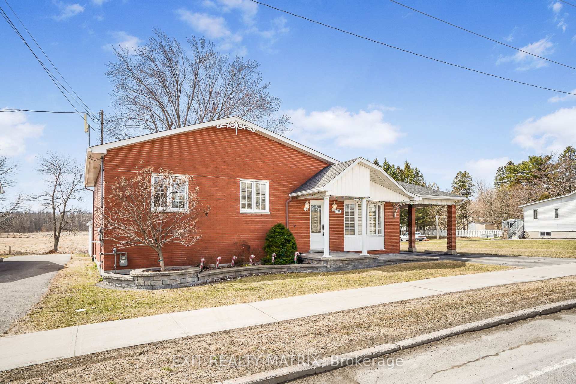Photo 3 of 228 Main Street E, Champlain, Vankleek Hill — HOMEH