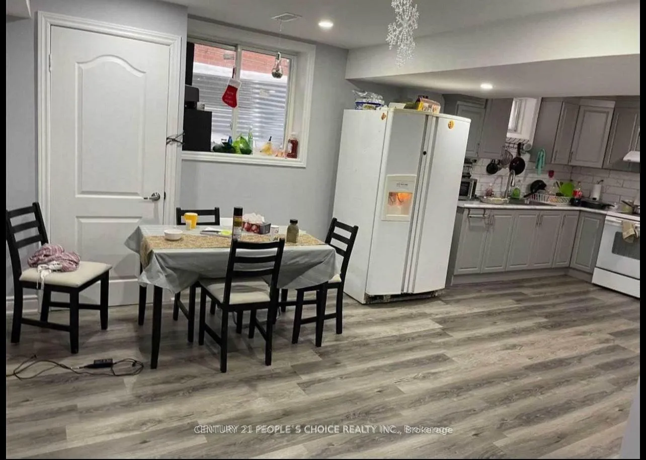 Photo 3 of Unit Lower, 24 Skranda Hill, Brampton, Fletcher's Creek South — HOMEH