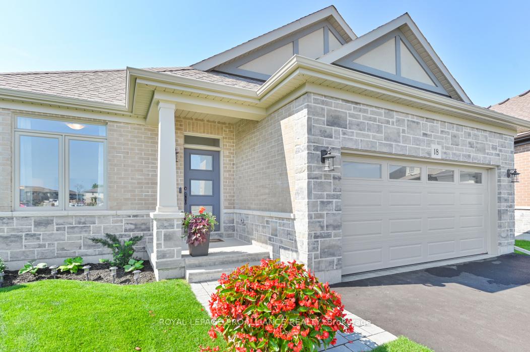 Photo 4 of 18 Athabaska Drive, Belleville, Thurlow Ward — HOMEH