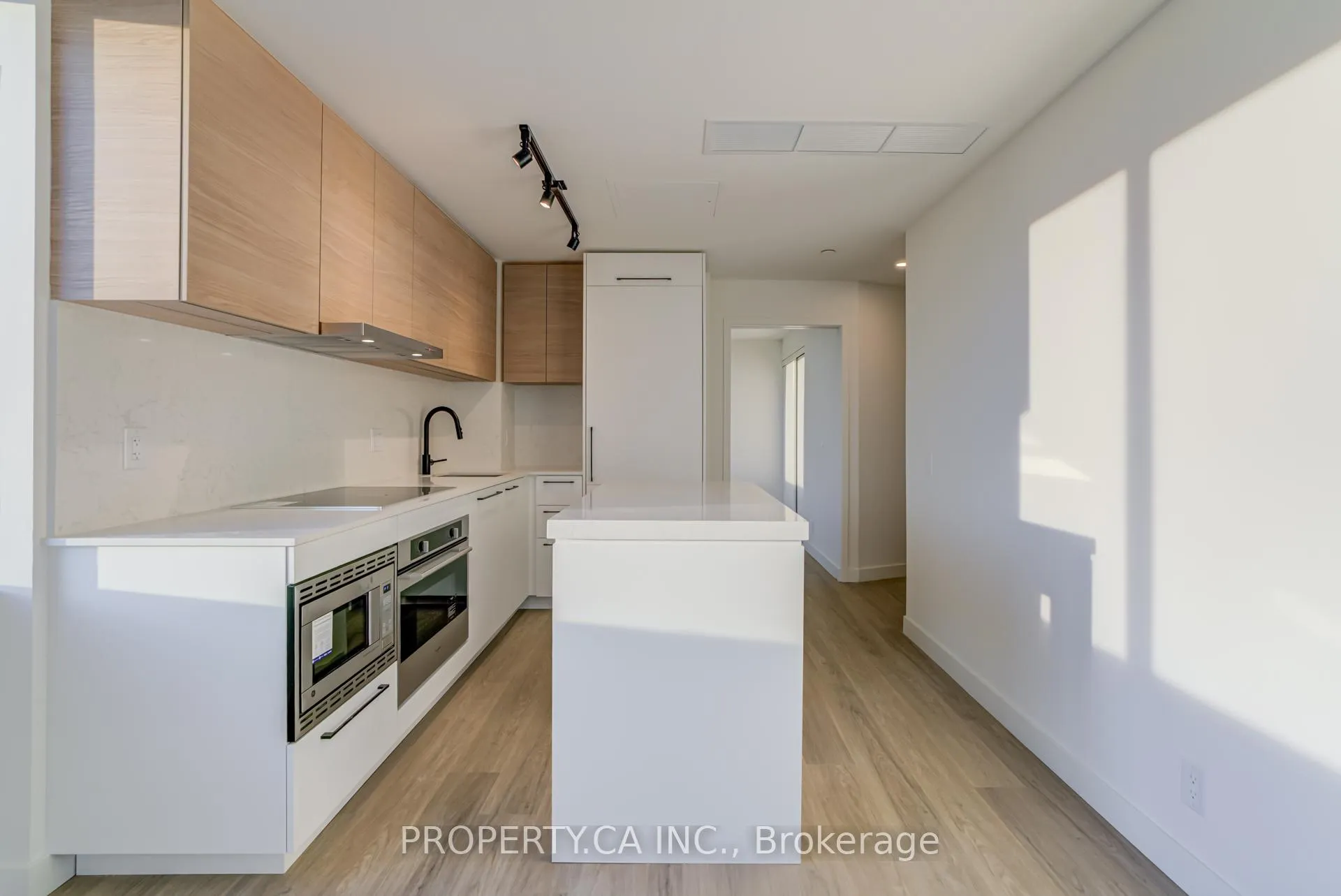 Photo 2 of Unit 1010, 1050 Eastern Avenue, Toronto, The Beaches — HOMEH
