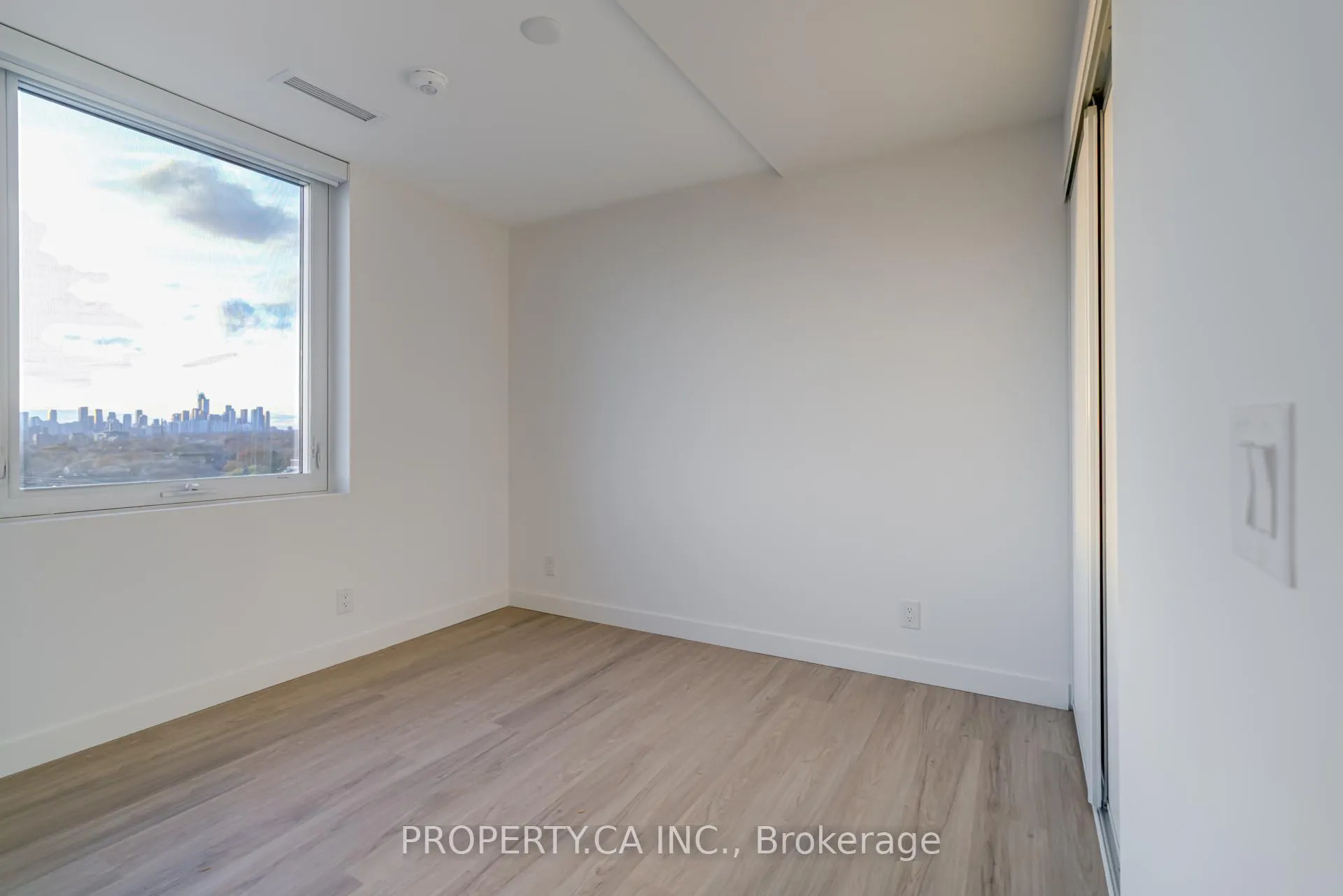 Photo 14 of Unit 1010, 1050 Eastern Avenue, Toronto, The Beaches — HOMEH
