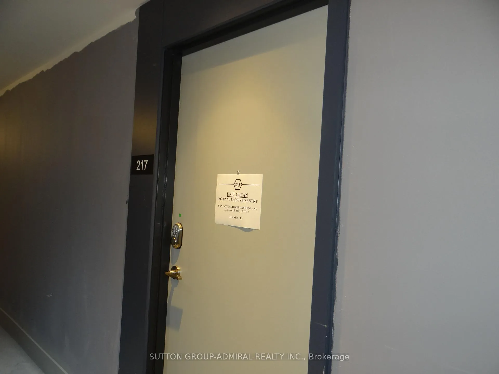 Photo 1 of Unit 217, 30 Upper Mall Way, Vaughan, Brownridge — HOMEH
