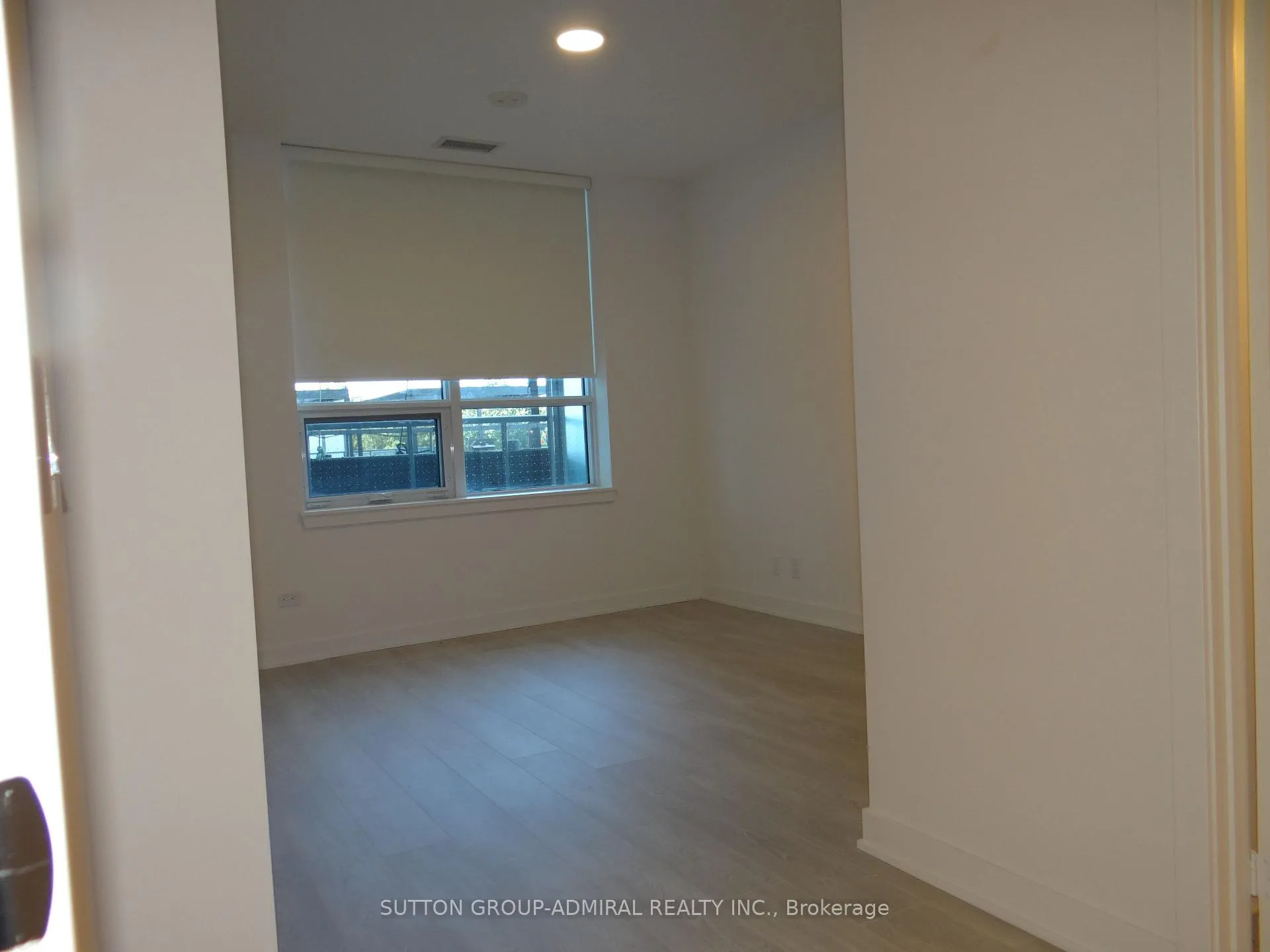 Photo 10 of Unit 217, 30 Upper Mall Way, Vaughan, Brownridge — HOMEH
