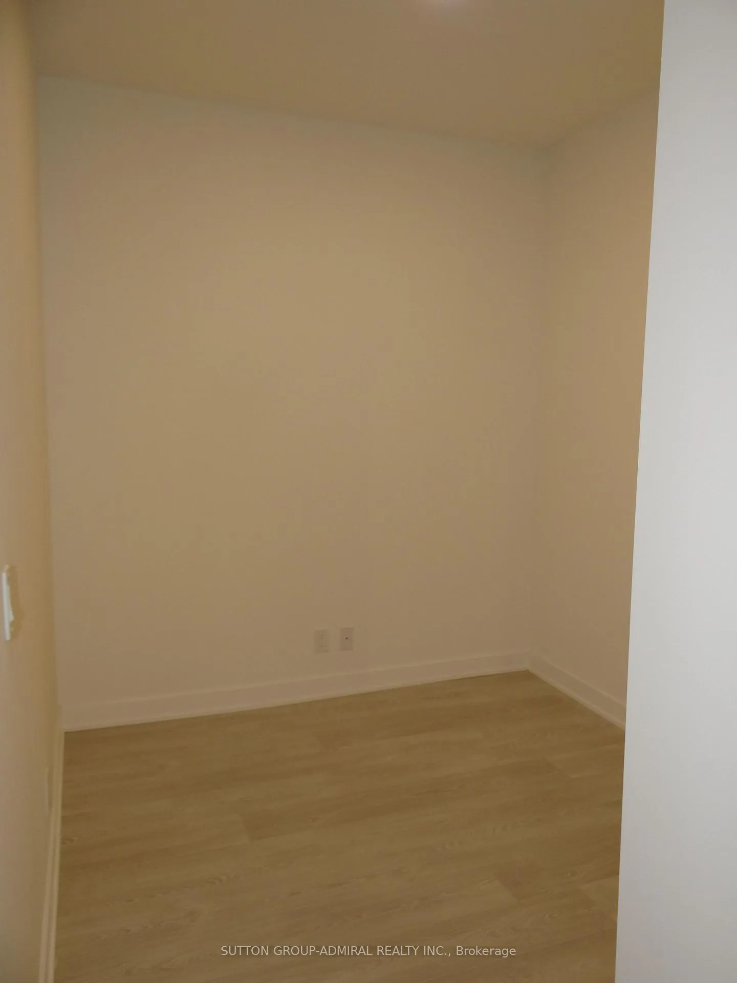Photo 12 of Unit 217, 30 Upper Mall Way, Vaughan, Brownridge — HOMEH