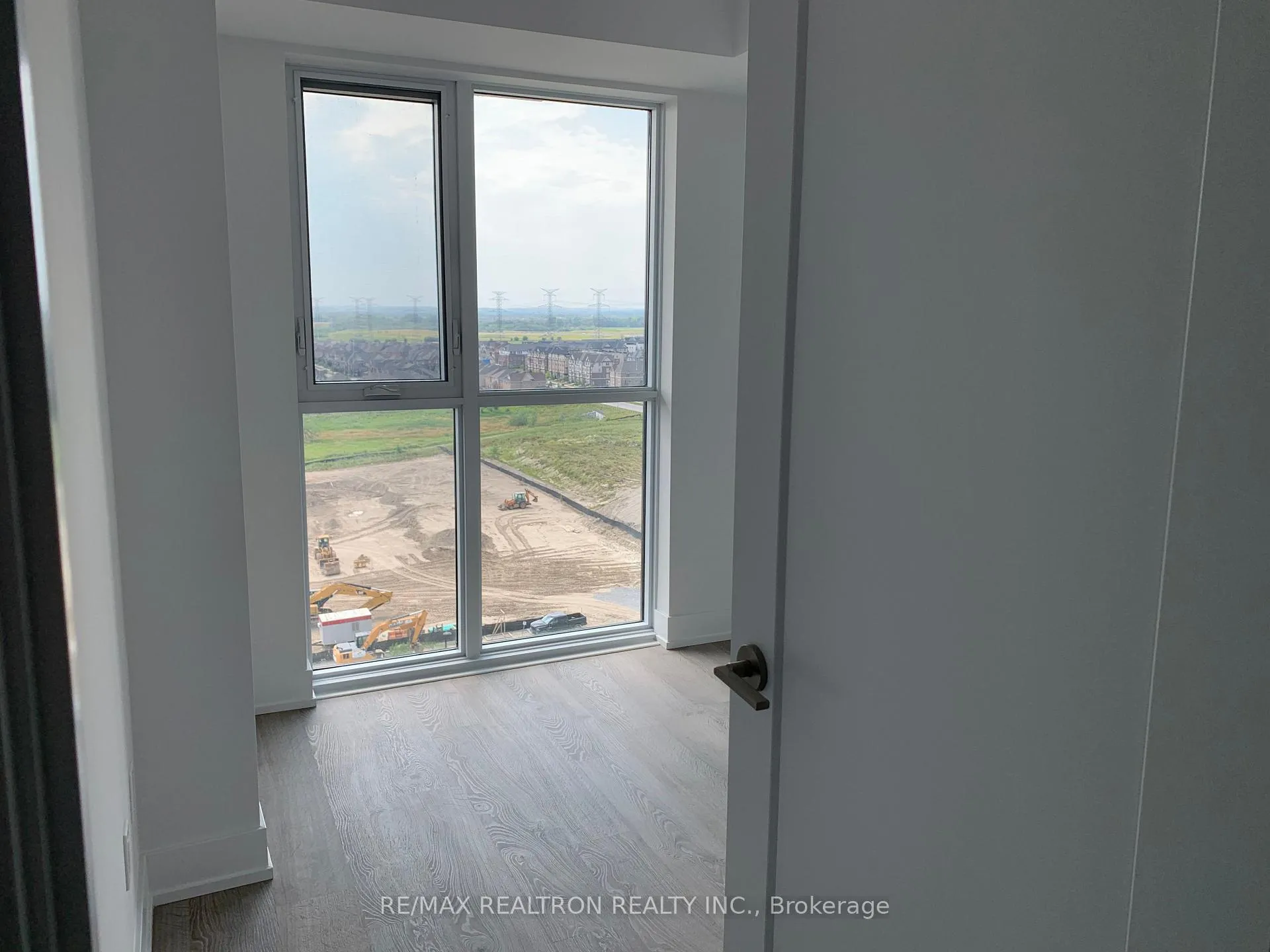Photo 11 of Unit 1118, 2550 Simcoe Street, Oshawa, Windfields — HOMEH