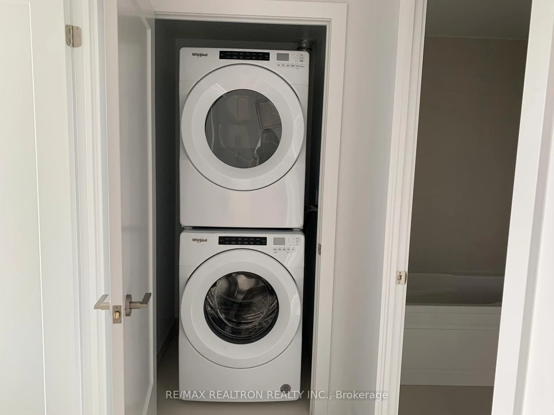 Photo 13 of Unit 1118, 2550 Simcoe Street, Oshawa, Windfields — HOMEH