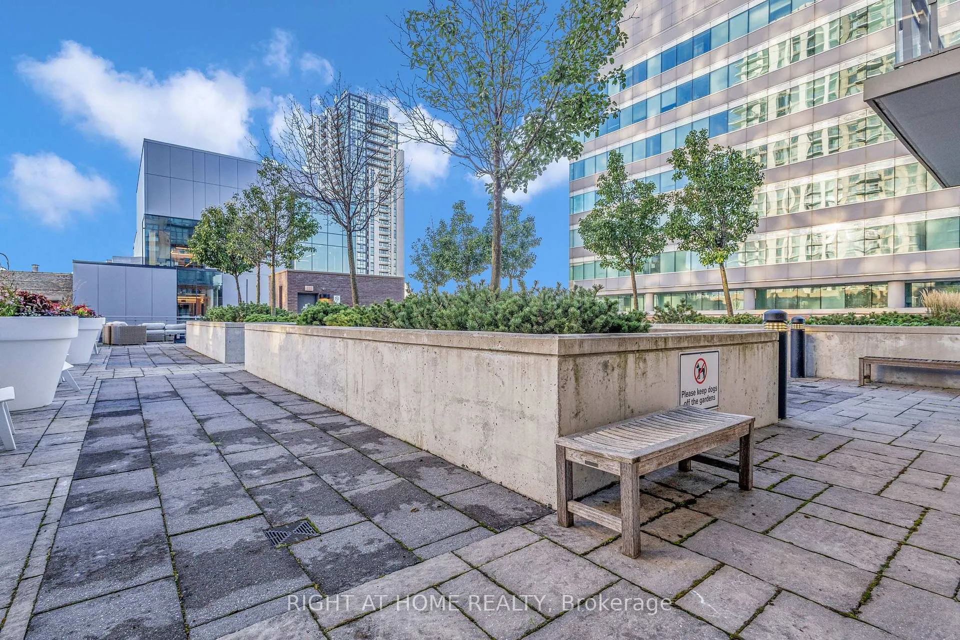Photo 7 of Unit 105, 85 Duke Street W, Kitchener, City Commercial Core — HOMEH