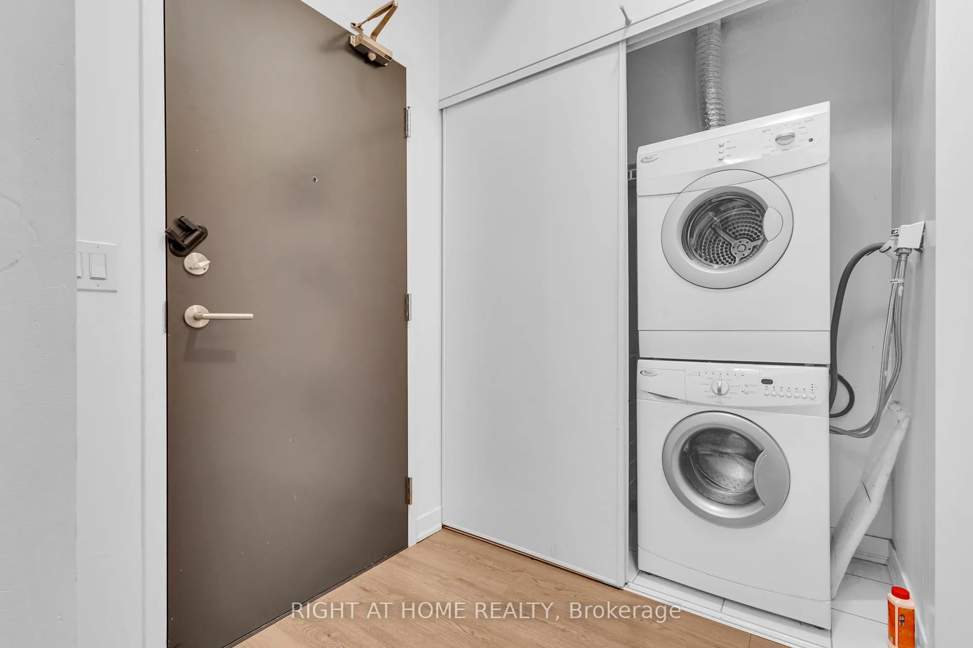 Photo 11 of Unit 105, 85 Duke Street W, Kitchener, City Commercial Core — HOMEH