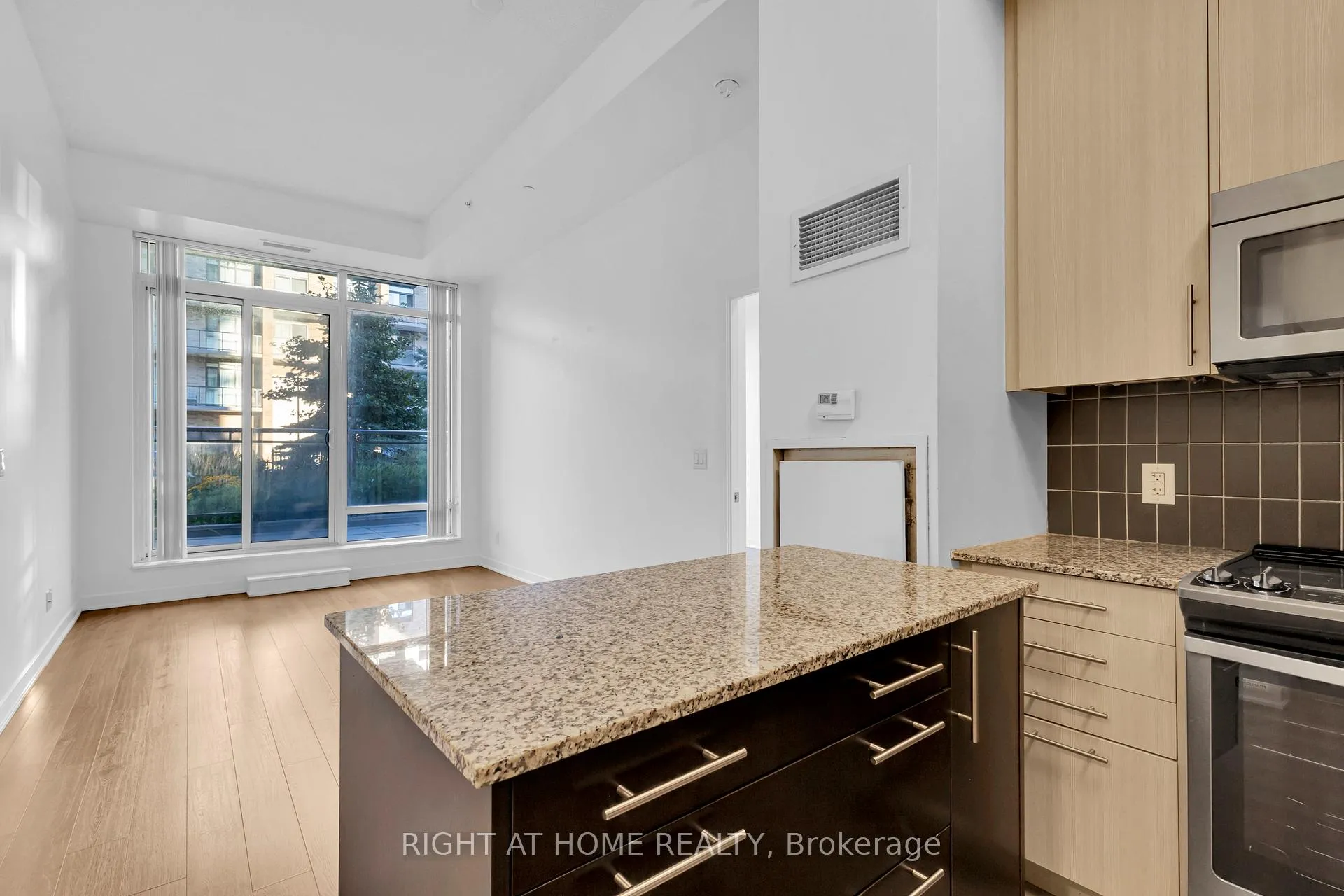 Photo 18 of Unit 105, 85 Duke Street W, Kitchener, City Commercial Core — HOMEH
