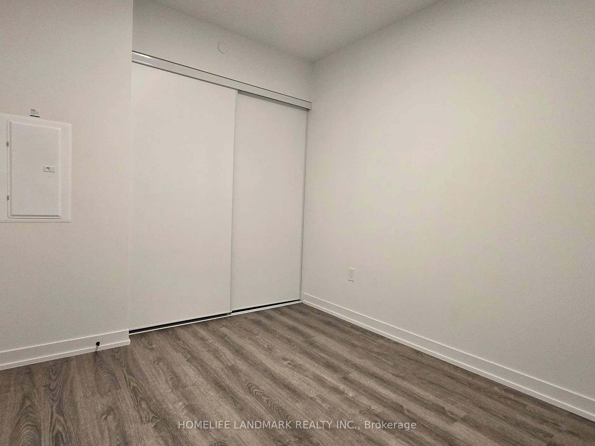Photo 4 of Unit 3307, 195 Commerce Street, Vaughan, Vaughan Corporate Centre — HOMEH