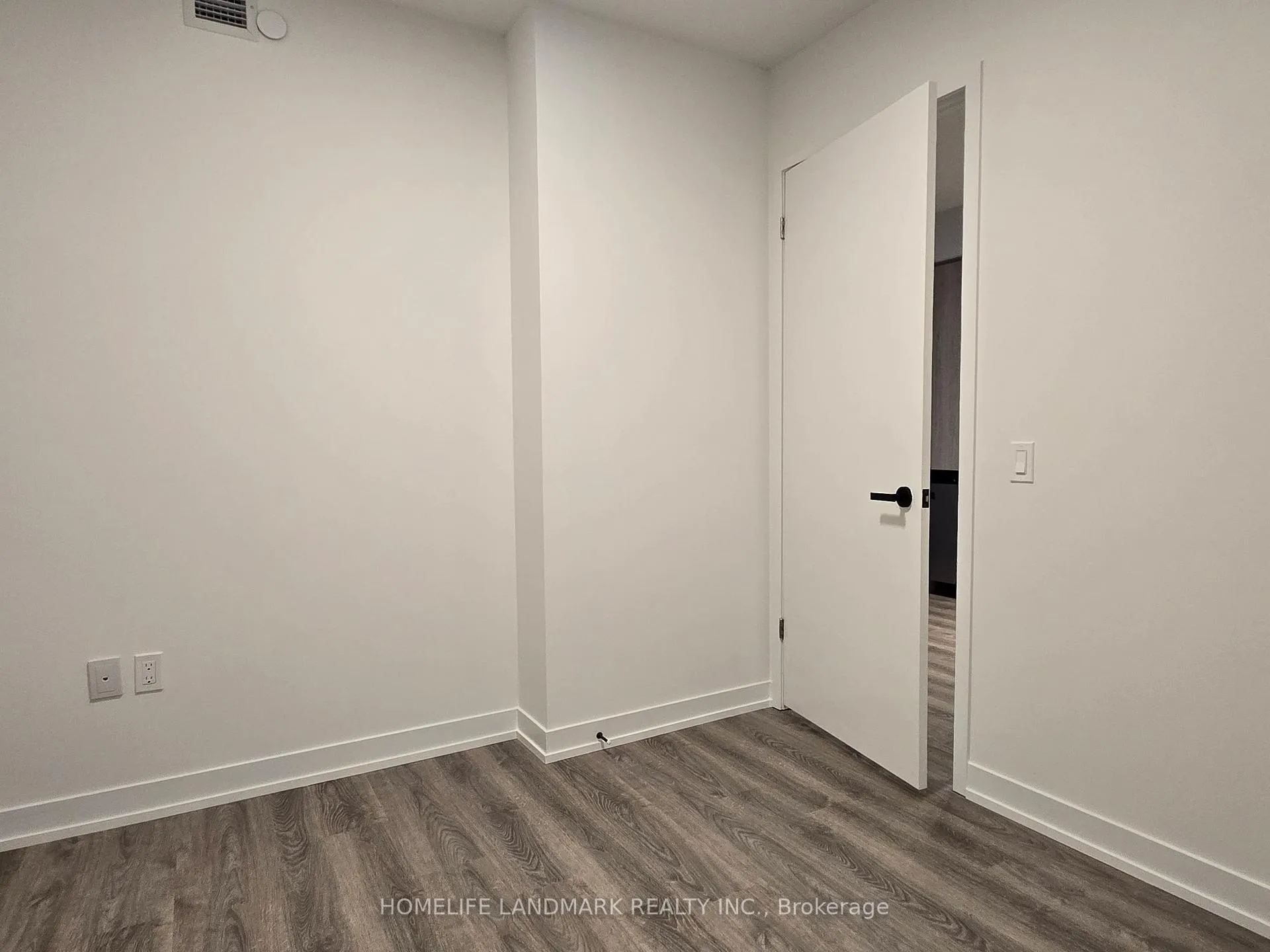 Photo 7 of Unit 3307, 195 Commerce Street, Vaughan, Vaughan Corporate Centre — HOMEH