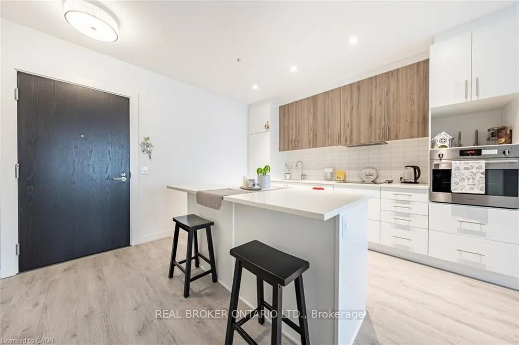 Photo 8 of Unit 809, 181 King Street S, Waterloo, Uptown West — HOMEH