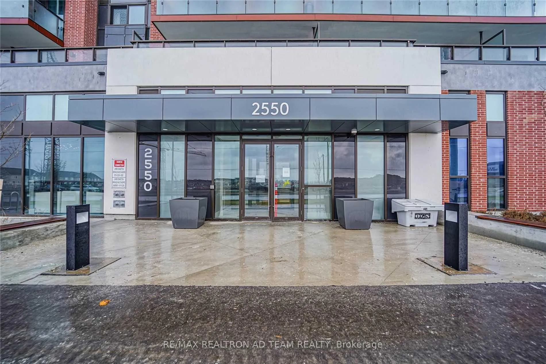 Photo 3 of Unit 1502, 2550 Simcoe Street N, Oshawa, Windfields — HOMEH