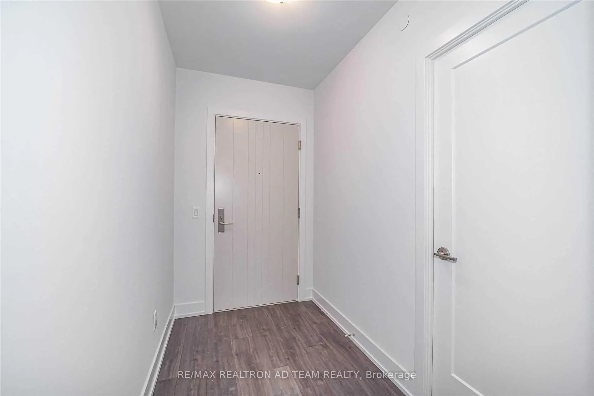 Photo 4 of Unit 1502, 2550 Simcoe Street N, Oshawa, Windfields — HOMEH