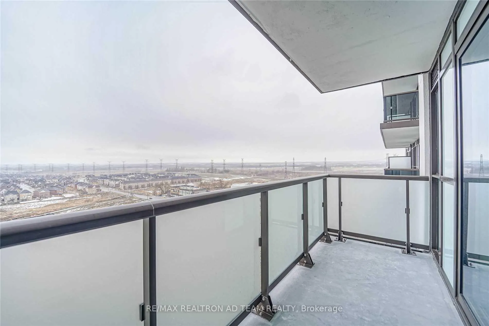 Photo 16 of Unit 1502, 2550 Simcoe Street N, Oshawa, Windfields — HOMEH