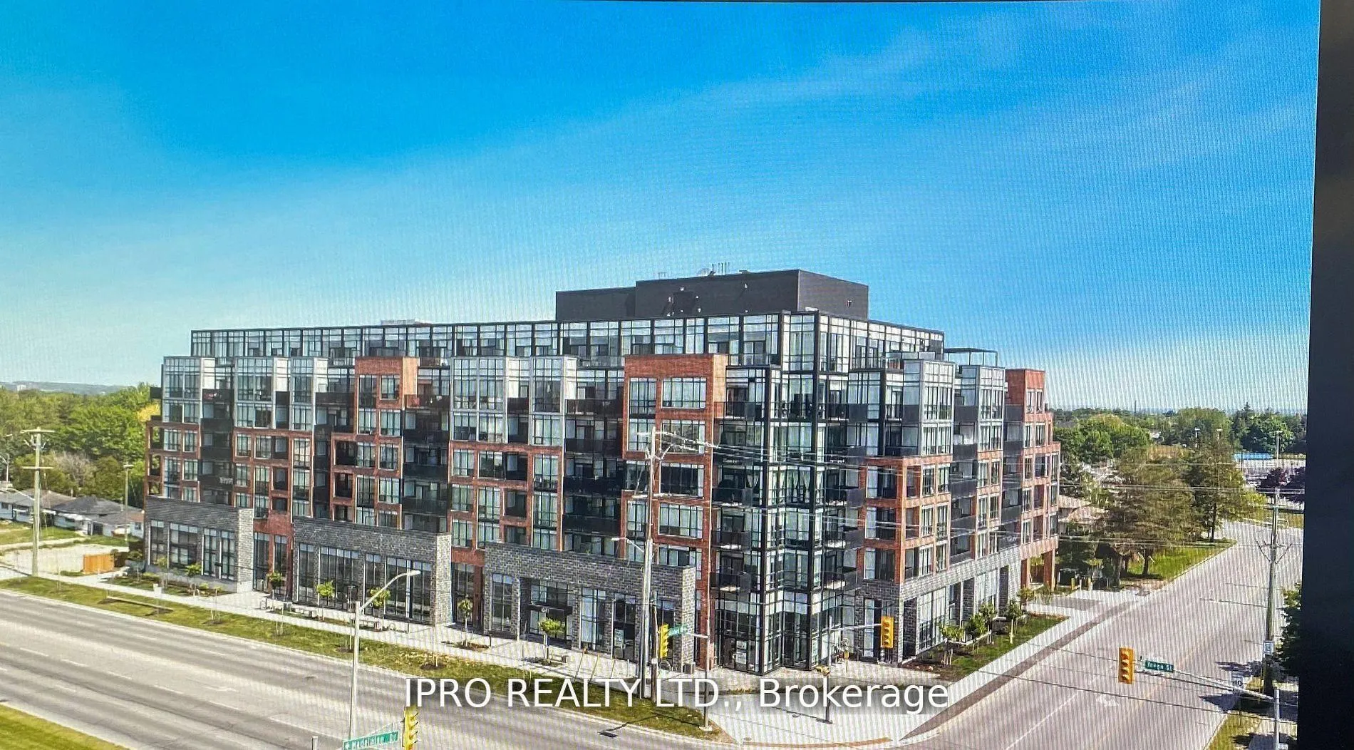 Photo 1 of Unit 110, 681 Yonge Street, Barrie, Painswick South — HOMEH