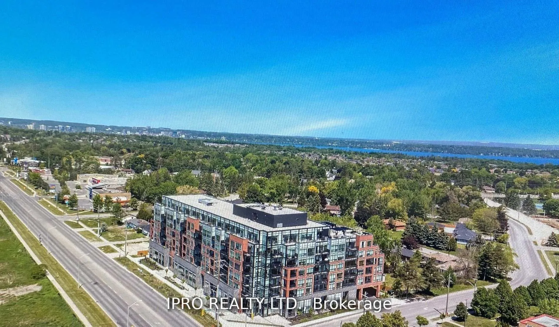 Photo 2 of Unit 110, 681 Yonge Street, Barrie, Painswick South — HOMEH