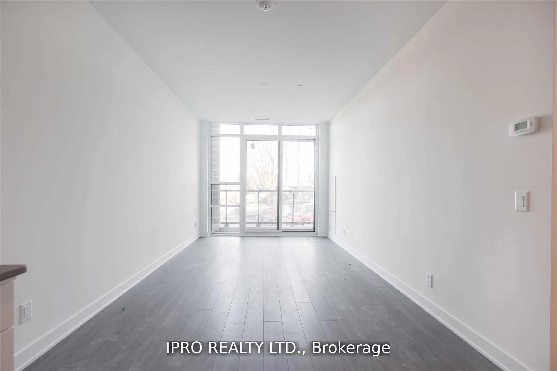 Photo 6 of Unit 110, 681 Yonge Street, Barrie, Painswick South — HOMEH