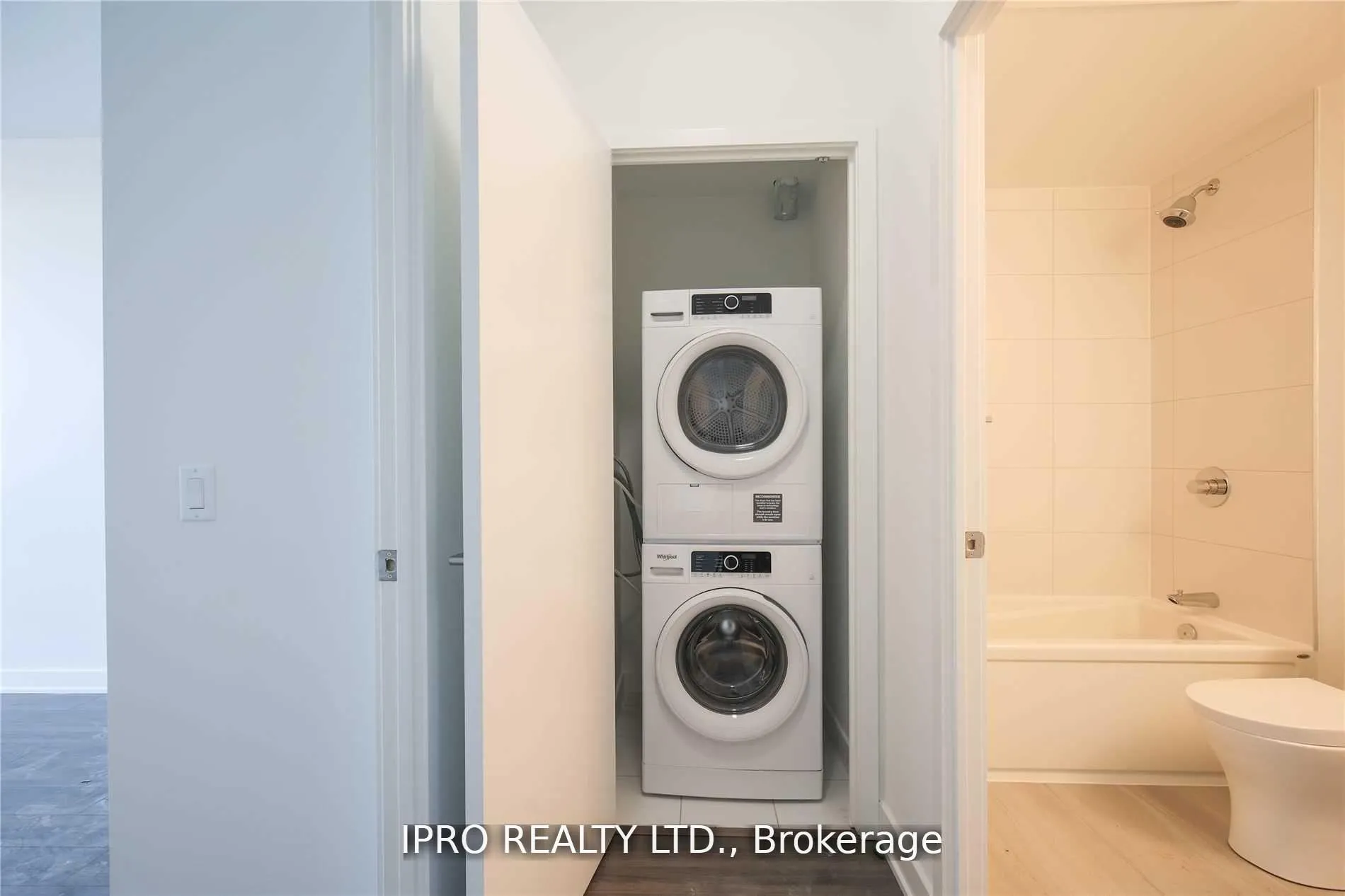 Photo 7 of Unit 110, 681 Yonge Street, Barrie, Painswick South — HOMEH