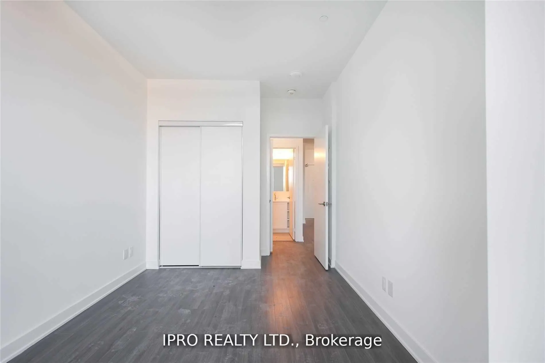 Photo 8 of Unit 110, 681 Yonge Street, Barrie, Painswick South — HOMEH