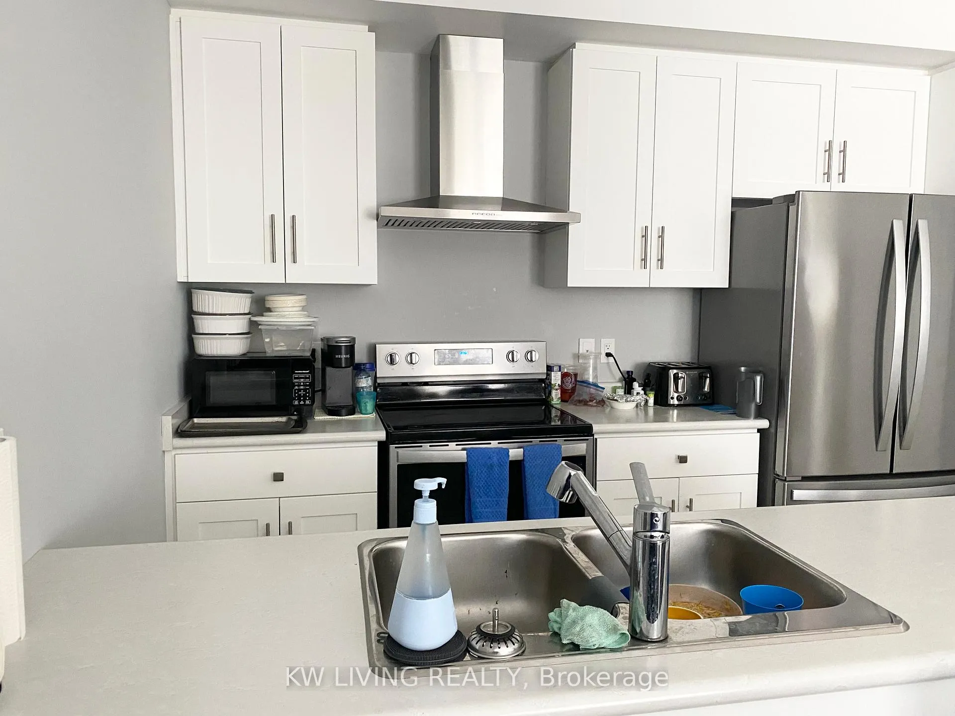 Photo 2 of 84 Lomond Lane, Kitchener — HOMEH