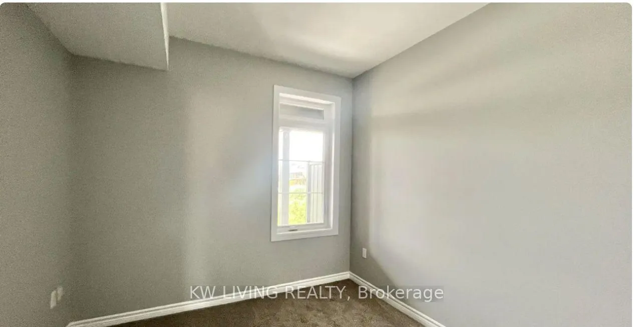 Photo 8 of 84 Lomond Lane, Kitchener — HOMEH