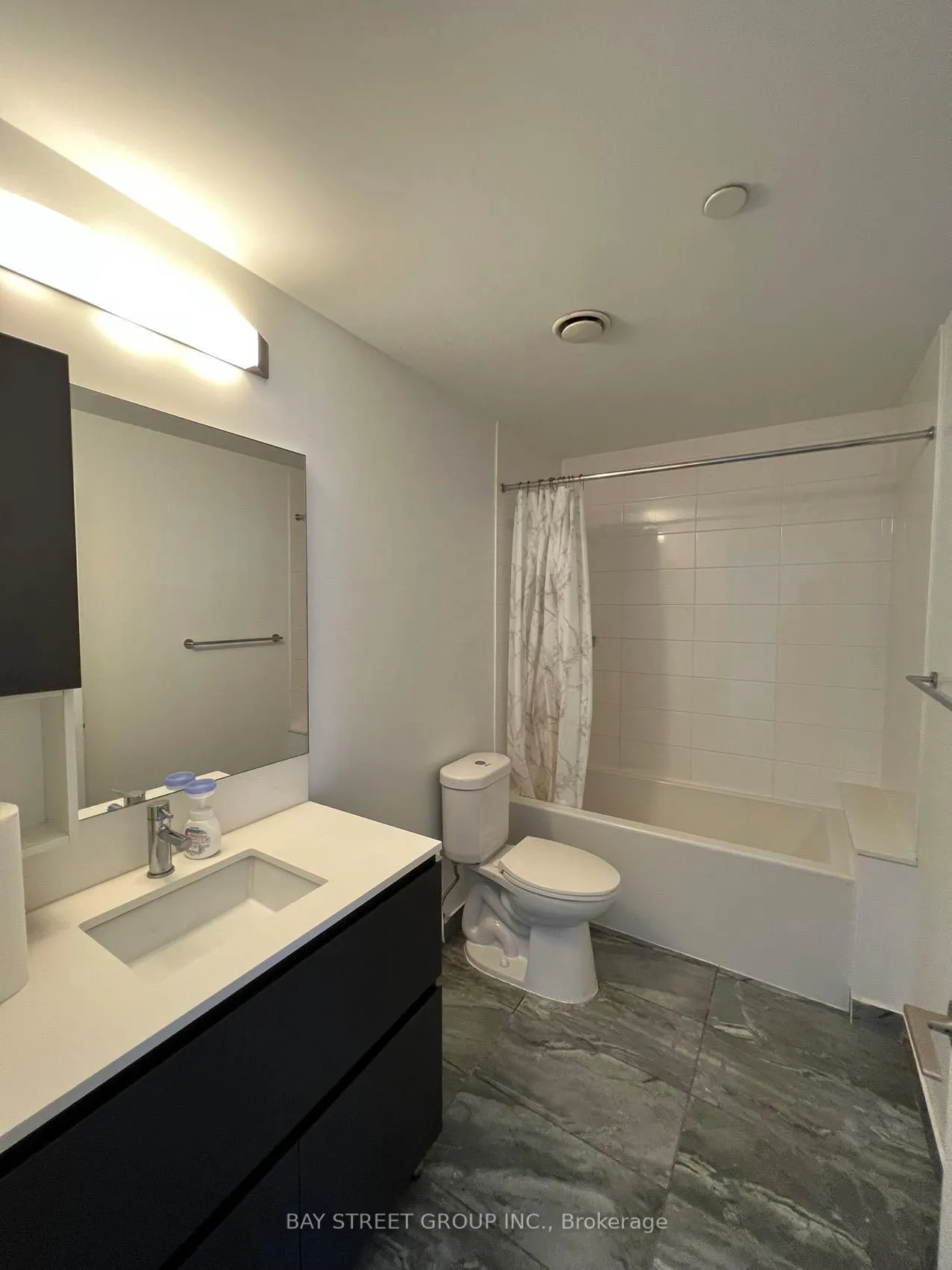 Photo 2 of Unit 327, 15 Water Walk Drive, Markham, Unionville — HOMEH