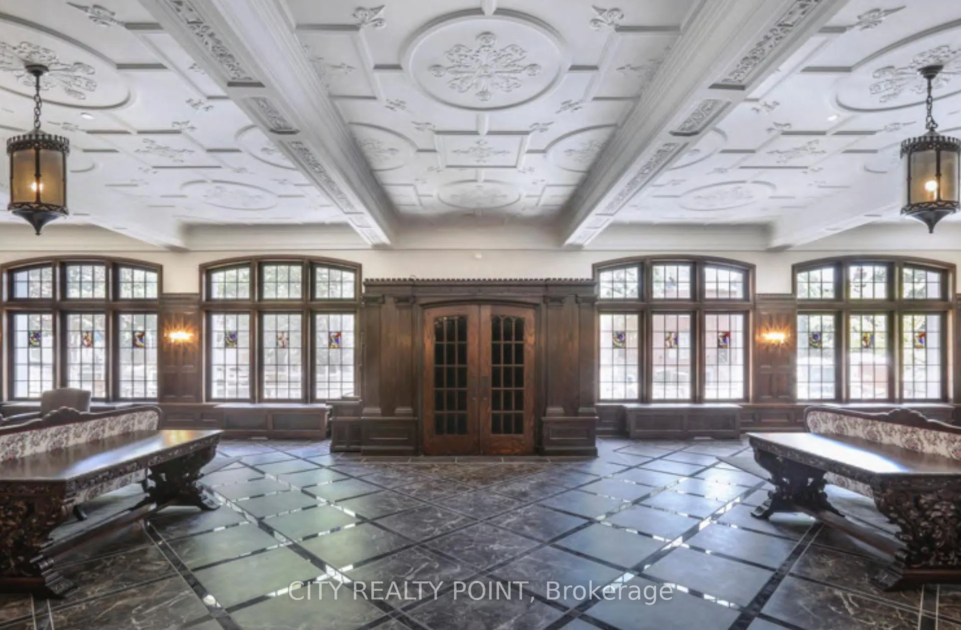 Photo 3 of Unit 110, 2 Clarendon Avenue, Toronto, Casa Loma — HOMEH