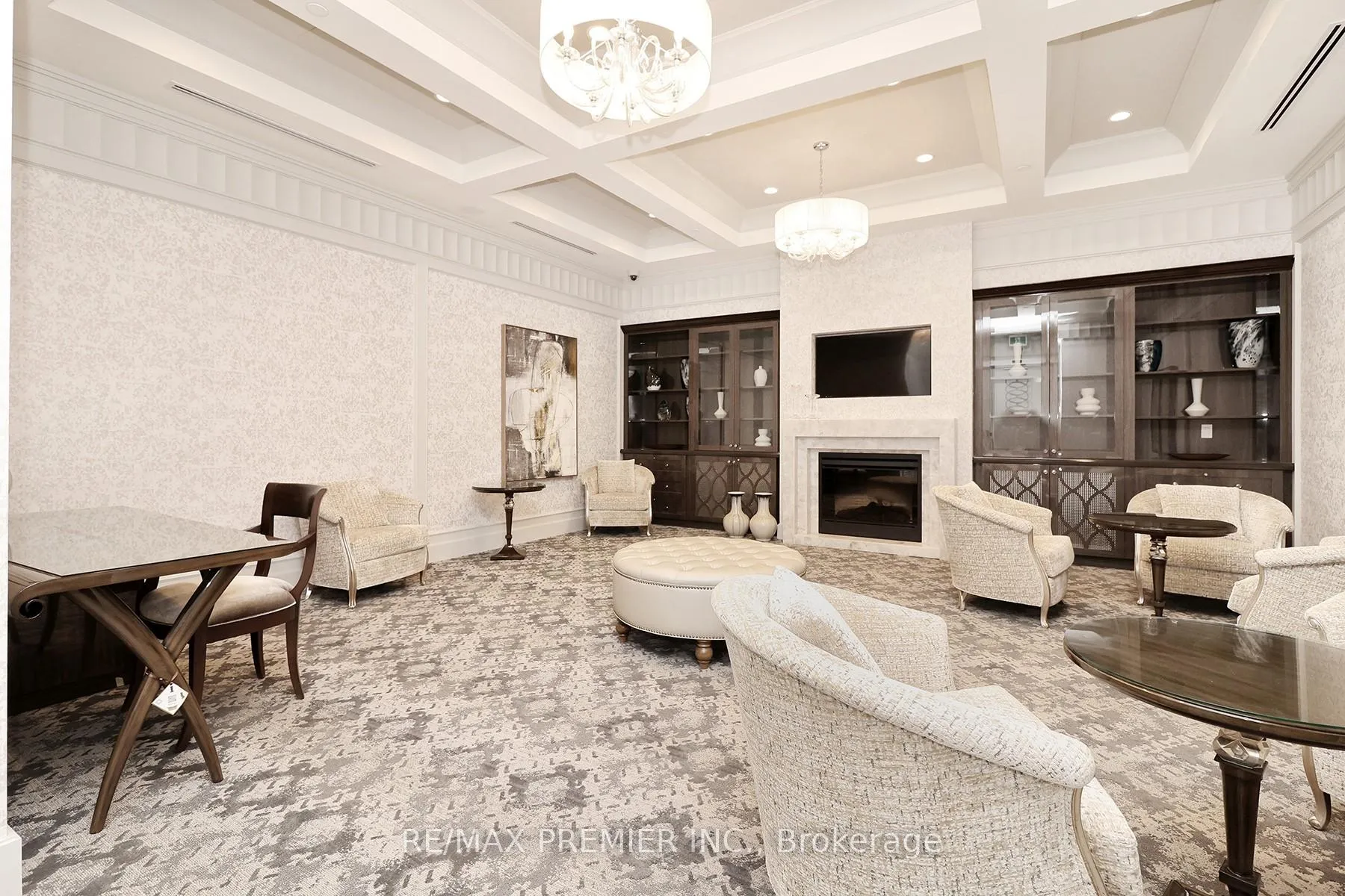 Photo 8 of Unit 809, 9085 Jane Street, Vaughan, Concord — HOMEH